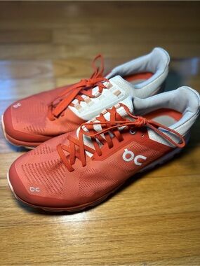 On Running Cloudflow CloudTec Rust Coral Orange Running Shoes Womens 11